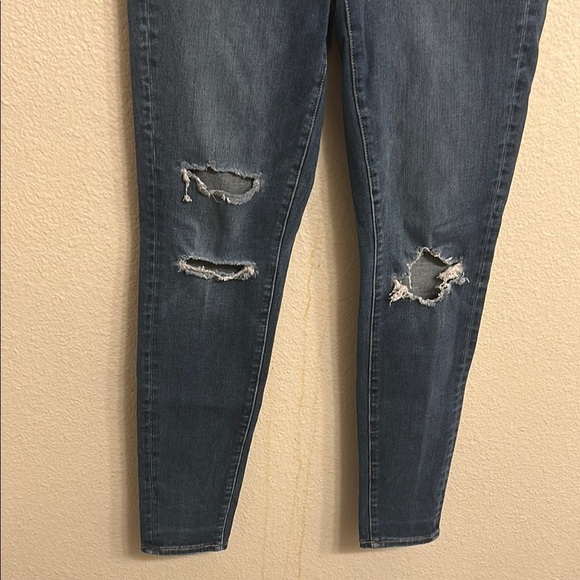 American Eagle Outfitters Women Blue Skinny Jeans with Distressed Size 4 - Picture 3 of 5